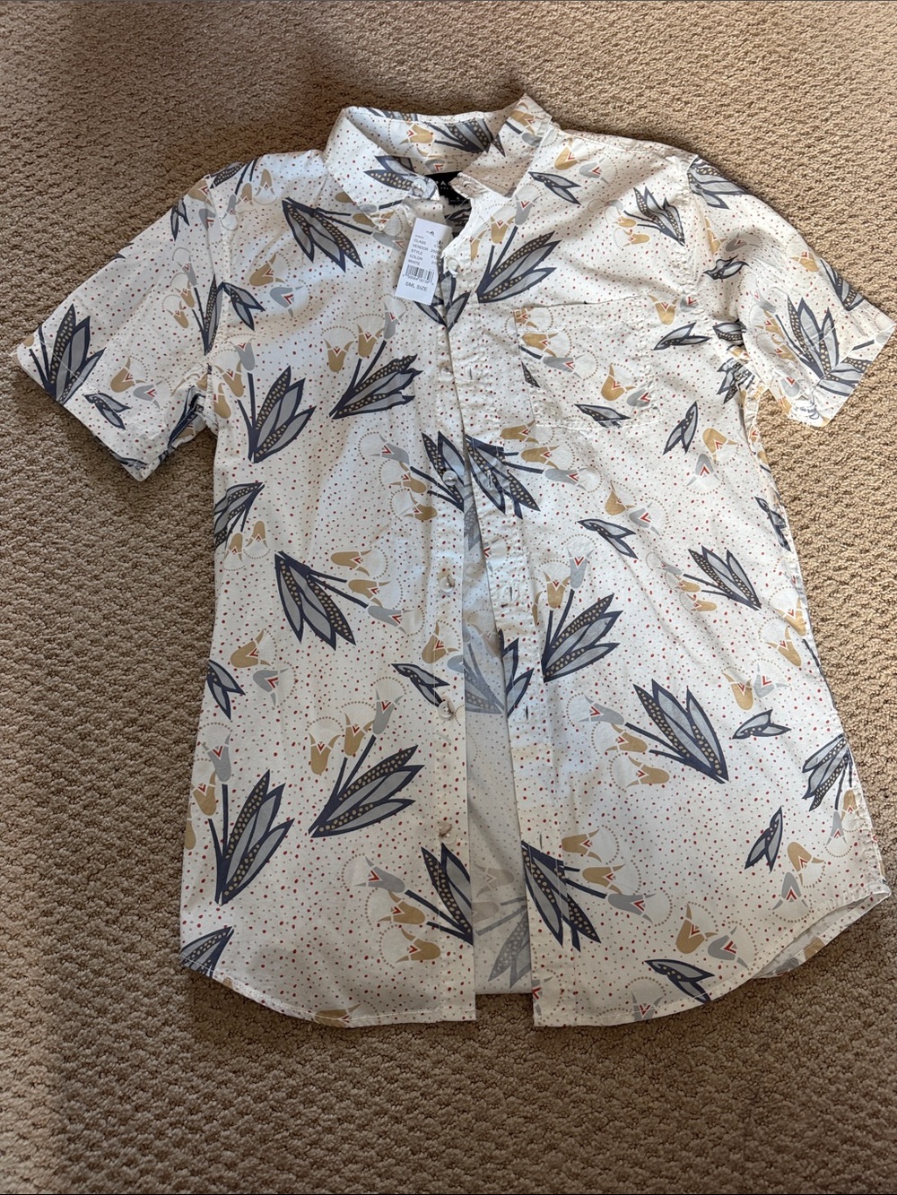 Pacsun Men's Short-Sleeve Button Shirt in Cream with Navy & Tan Print